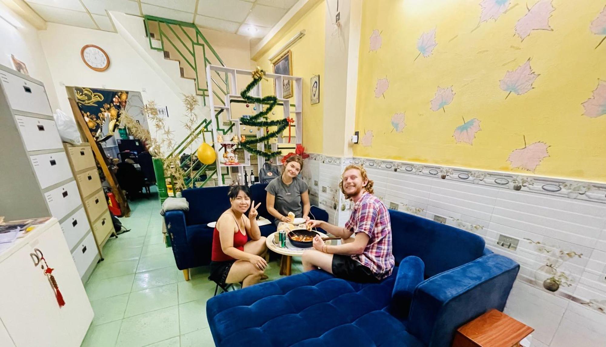 花ren Hostel Ho Chi Minh City Exterior photo